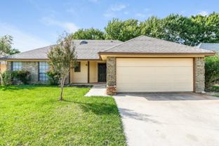 6214 Lotus Dr - Photo 1 of 1