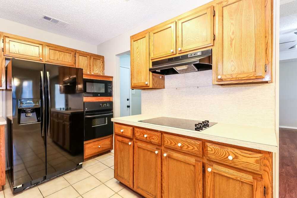 6214 Lotus Dr - Photo 6 of 16