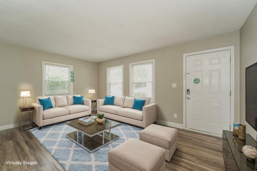 4700 Hidden Valley Rd - Photo 5 of 19