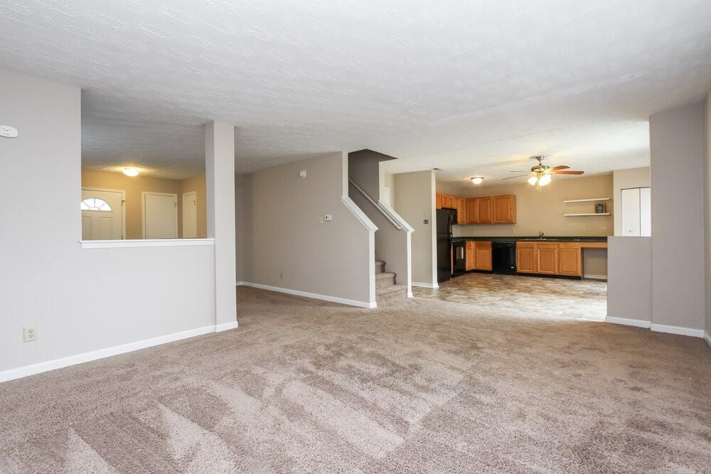 105 Winterwood Dr - Photo 3 of 15