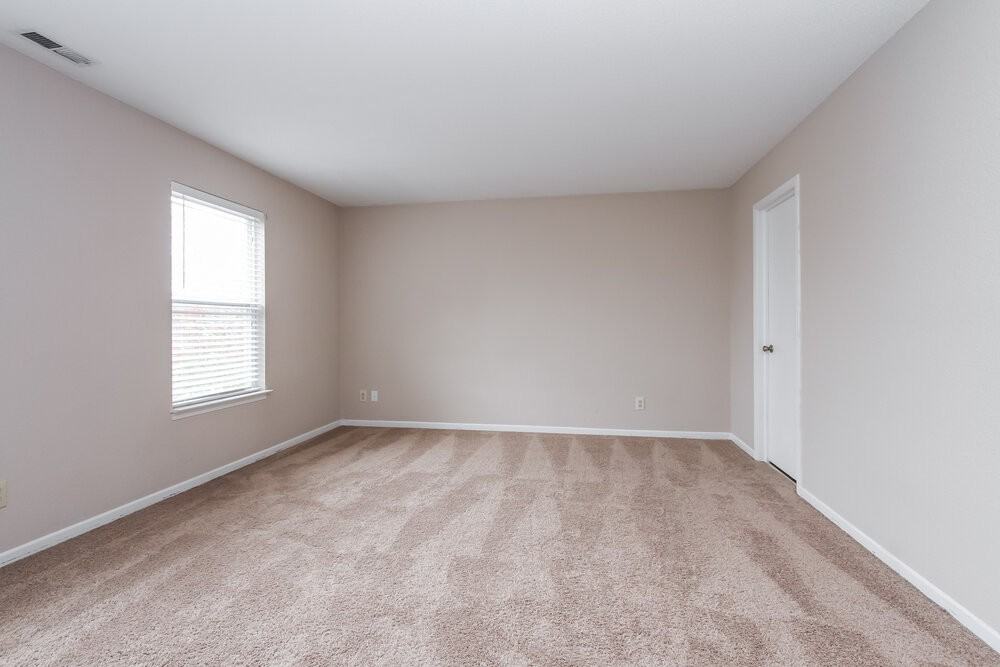 105 Winterwood Dr - Photo 7 of 15