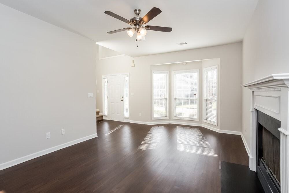 5175 Yellow Pine Dr - Photo 4 of 15