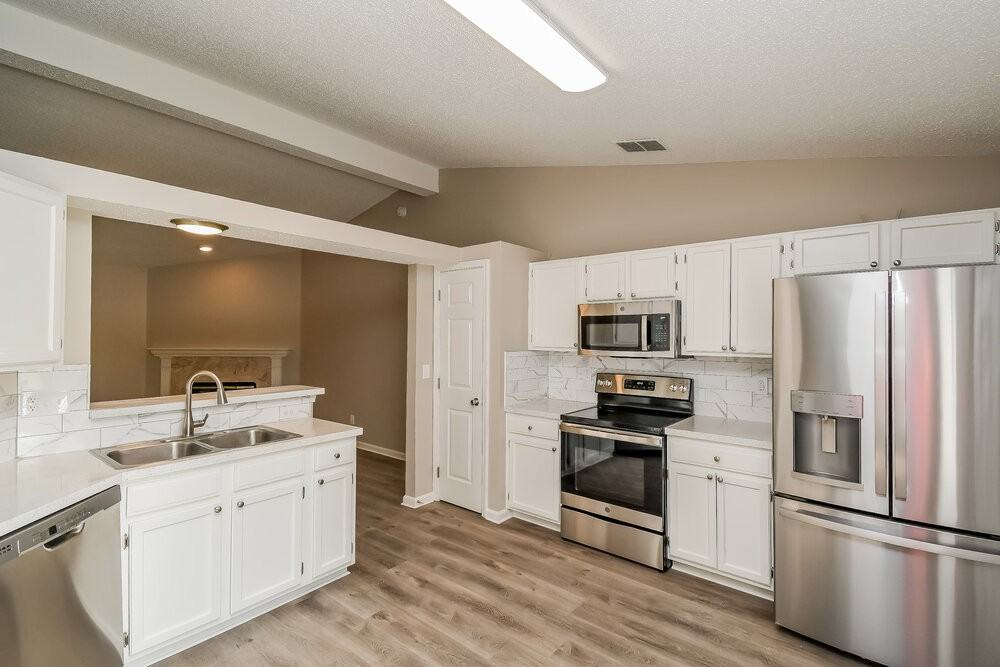 7725 Fawn Lake Dr S - Photo 6 of 16