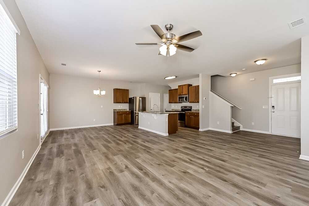 2901 S Hills - Photo 5 of 17