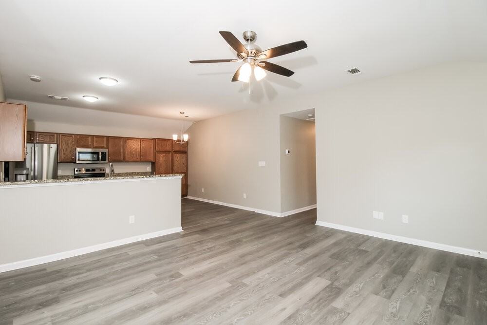 825 Cruise St - Photo 6 of 16