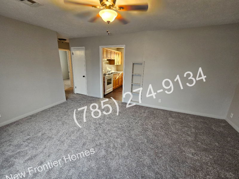 1333 Ponca Ave - Photo 3 of 14