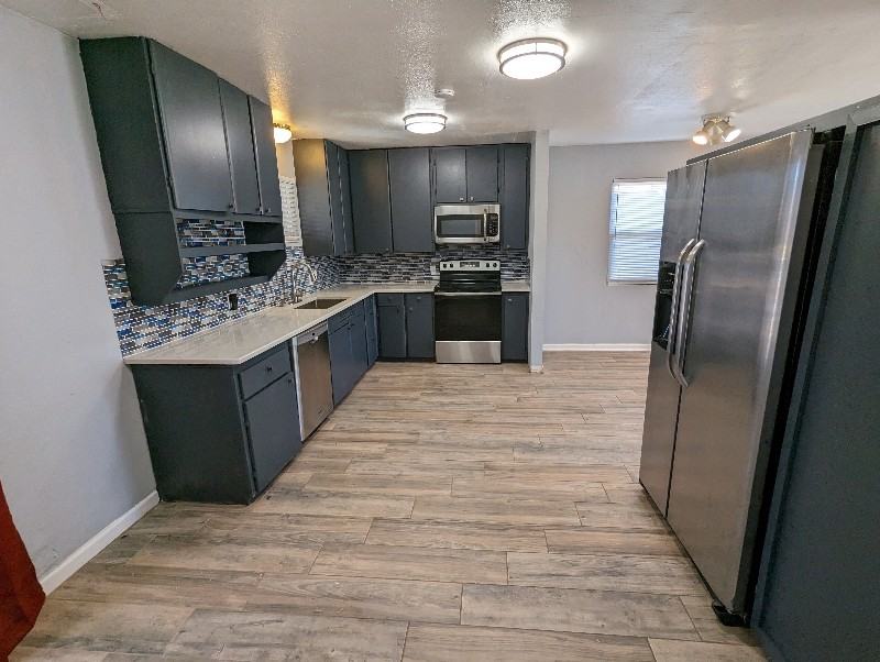 1420 Glenwood Ave - Photo 2 of 24