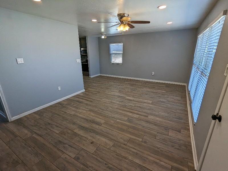 1420 Glenwood Ave - Photo 4 of 24