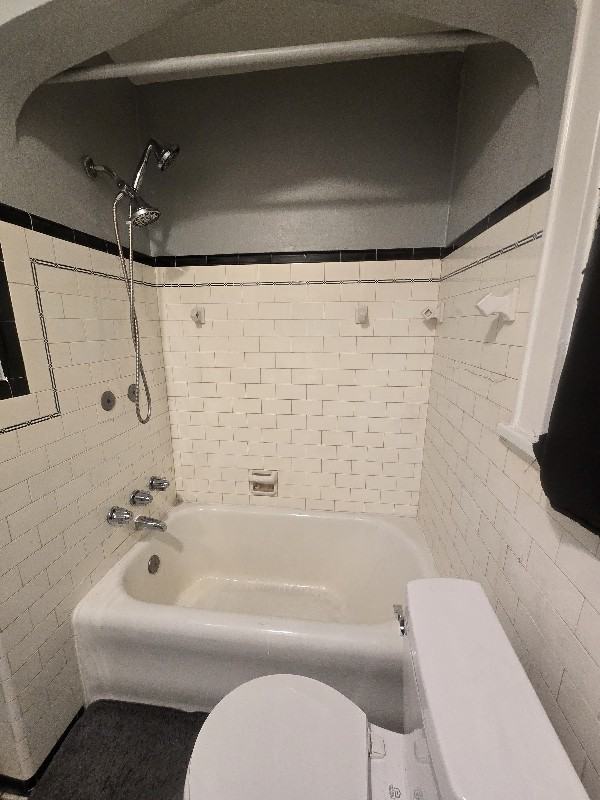 703 Transverse Ave #4 - Photo 3 of 6