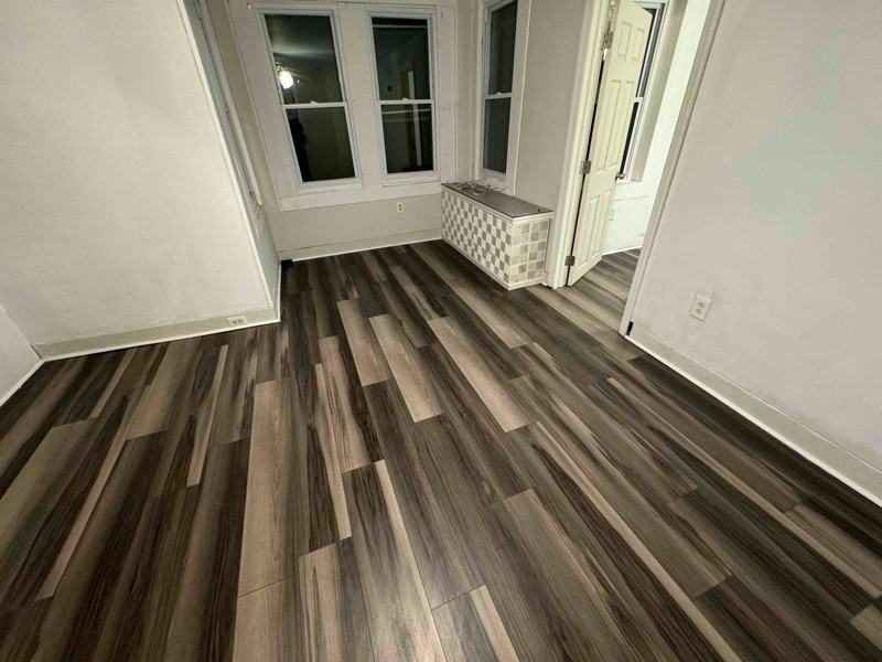 000 E Broad St - Photo 2 of 9