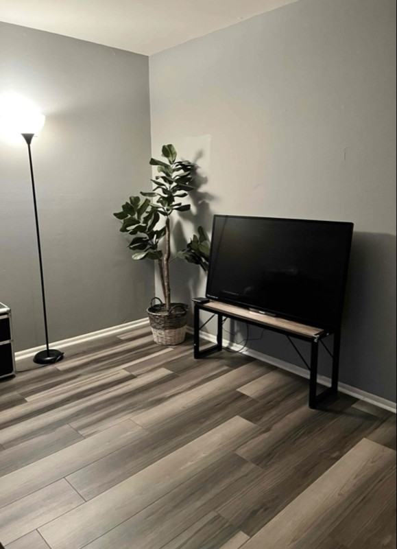 000 E Broad St - Photo 6 of 9