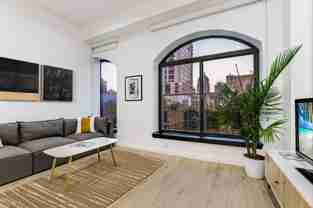 507 Sabine St #303 - Photo 1 of 1