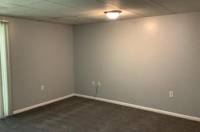 659 Realm Ct W - Photo 4 of 20