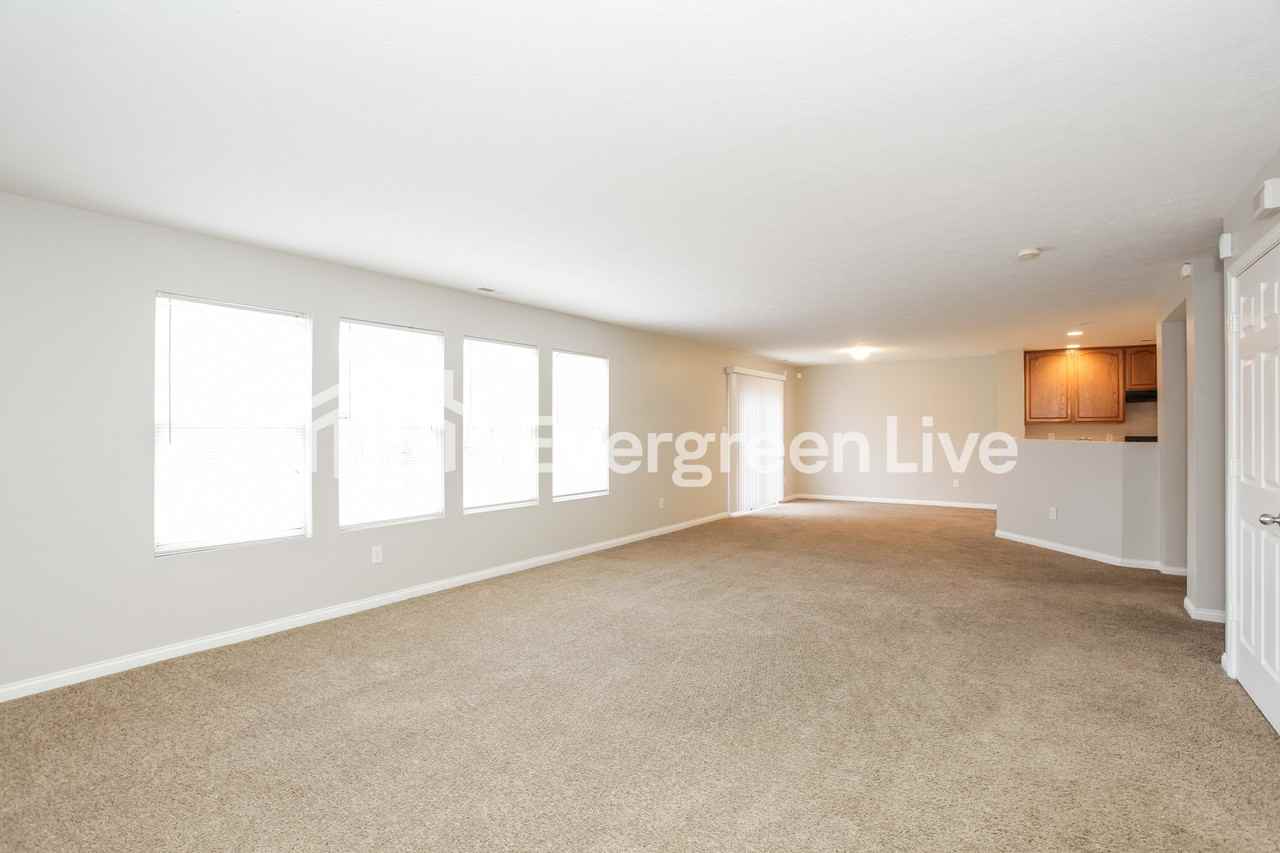 3940 Planewood Dr - Photo 3 of 15