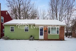 featured image of 4698 Dundee Ave