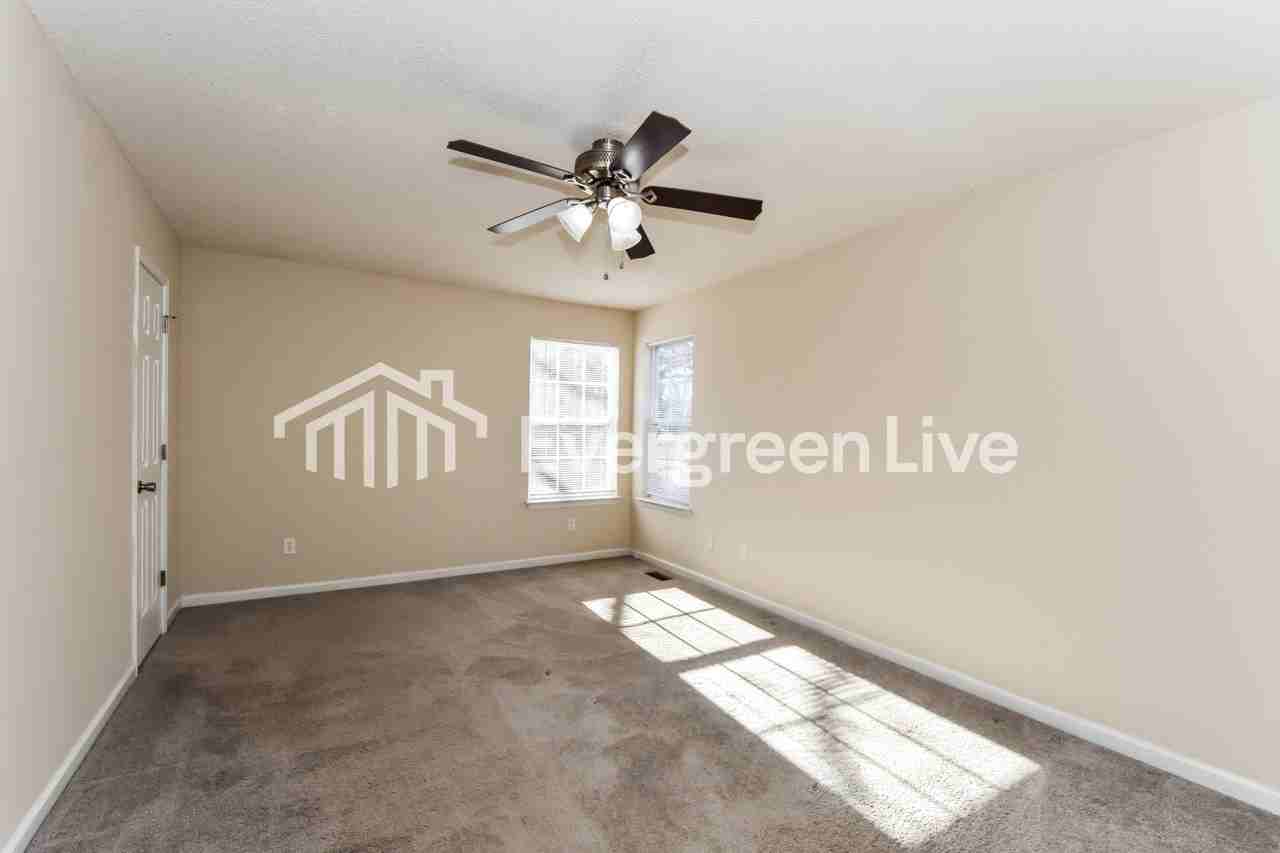 14 Garrington Ct - Photo 3 of 15