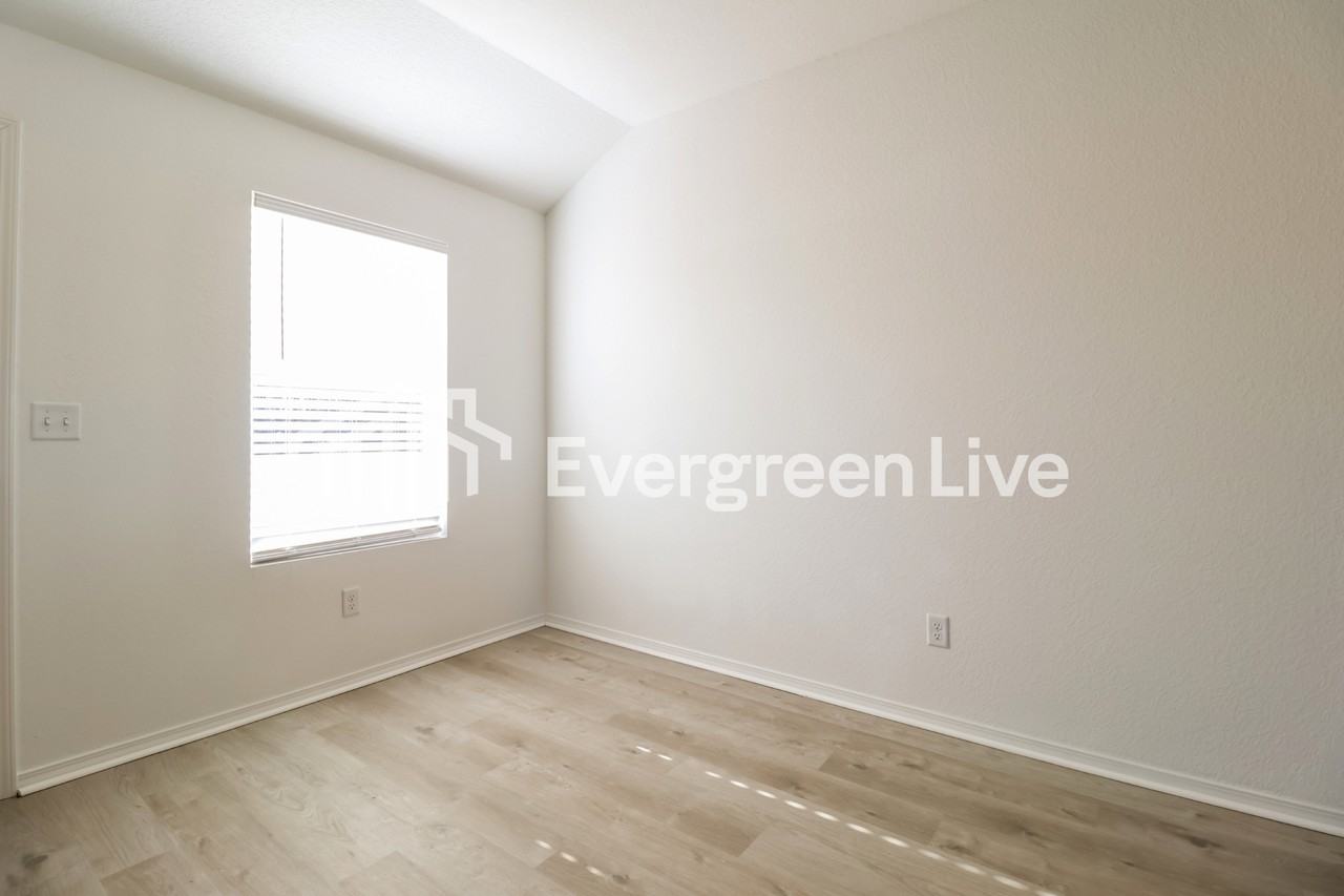 41 Remington Ln - Photo 5 of 15