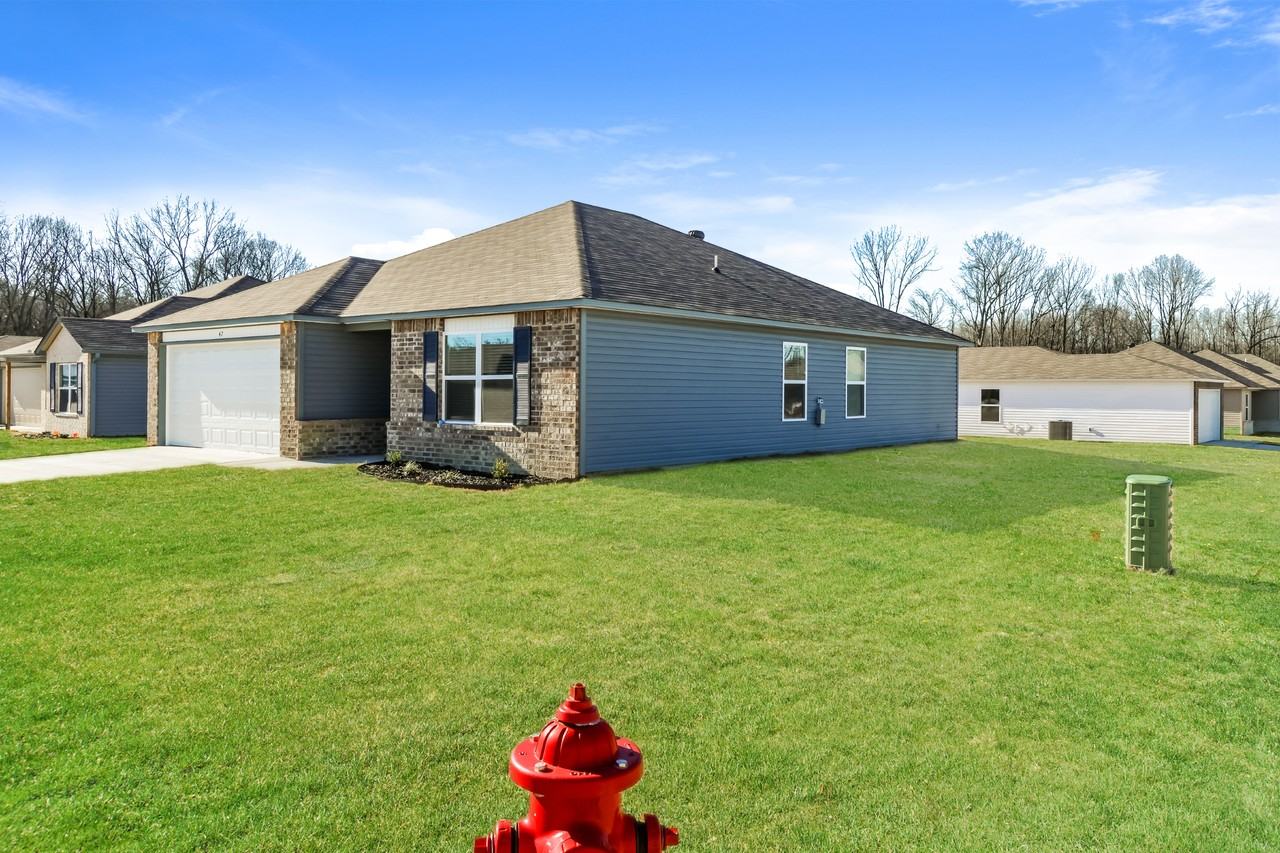 47 Ten Point Ln - Photo 2 of 15