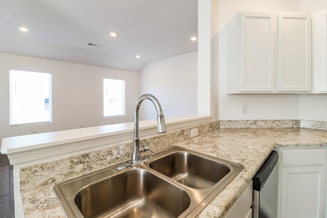 47 Ten Point Ln - Photo 7 of 15