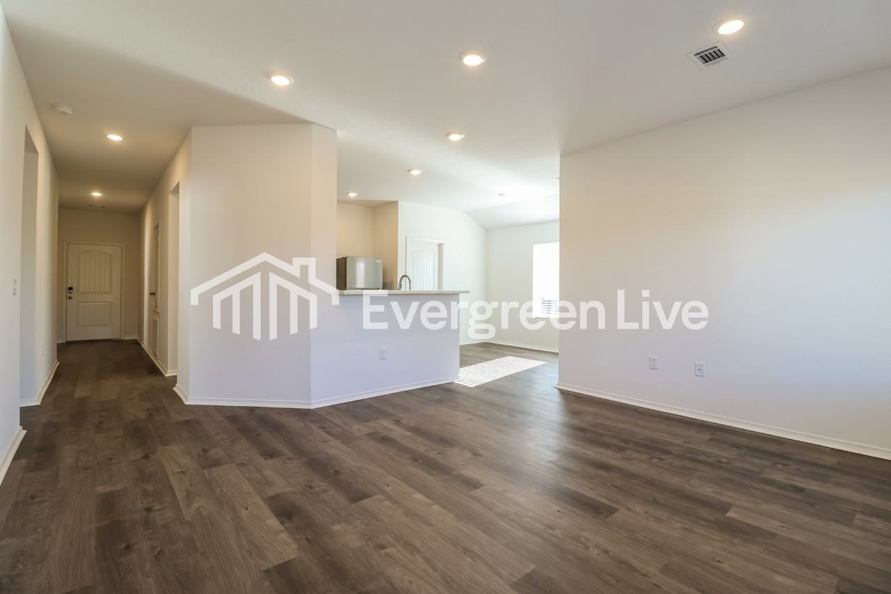 31 Sourdough Creek Ln - Photo 4 of 15