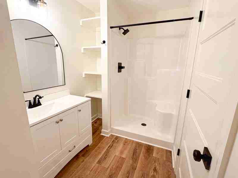 134 N Clarendon Dr - Photo 2 of 10