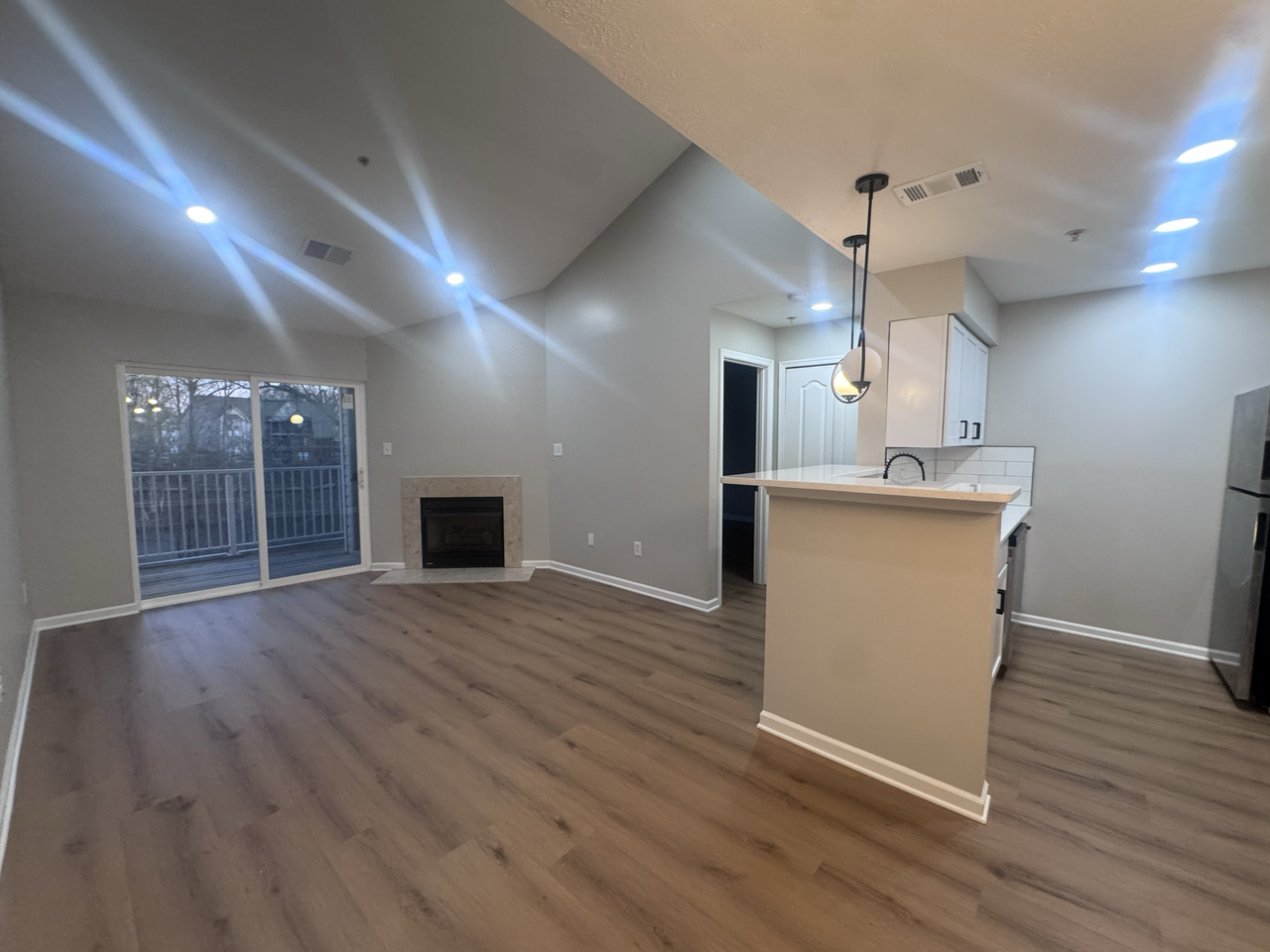 8931 Town Center Cir - Photo 2 of 16