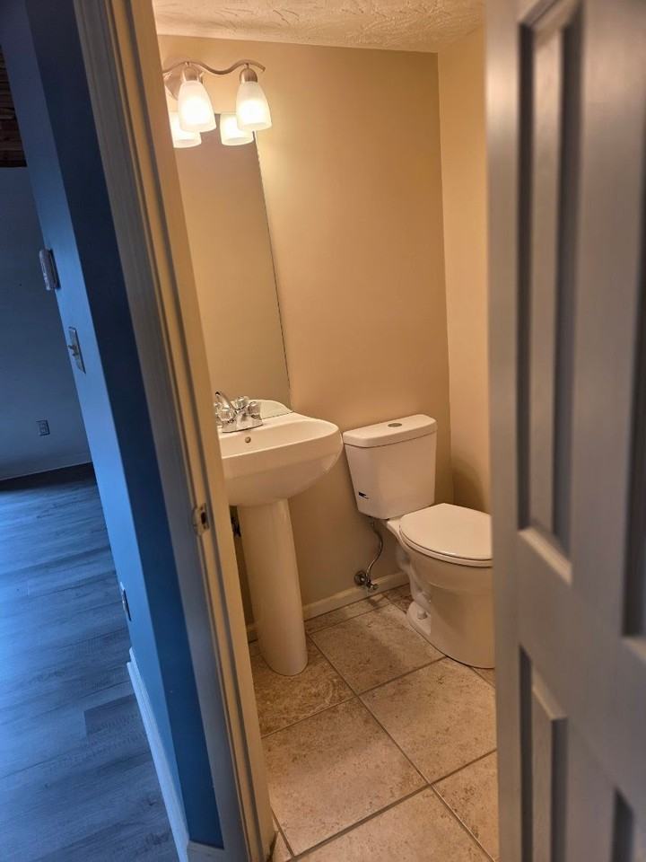 3523 Lochdale Ter - Photo 3 of 13