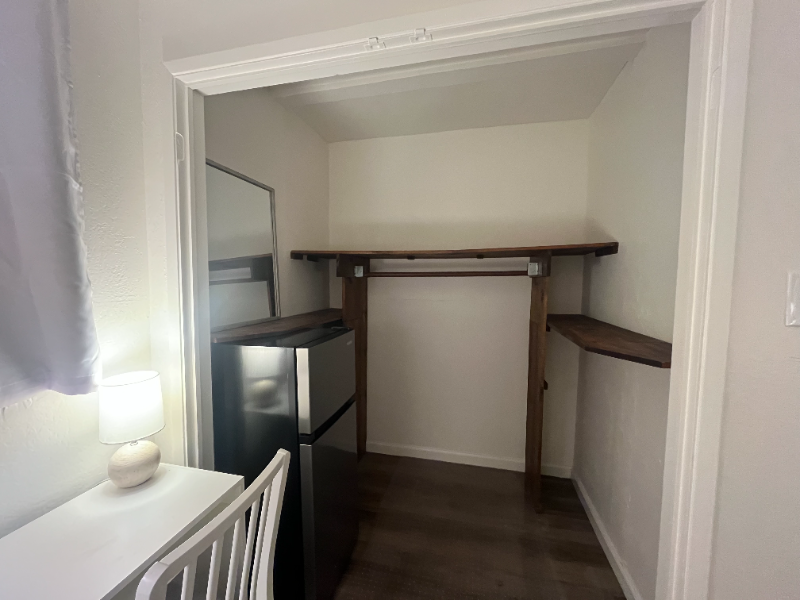 7327 Sovereign Ct - Photo 6 of 14