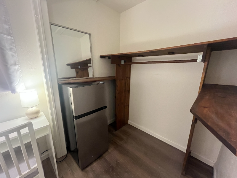 7327 Sovereign Ct - Photo 7 of 14