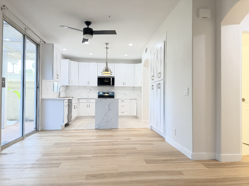 8136 Constantine Dr - Photo 4 of 19