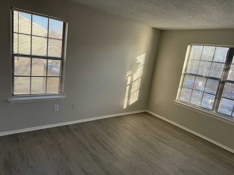 69 Federal Ct - Photo 3 of 10