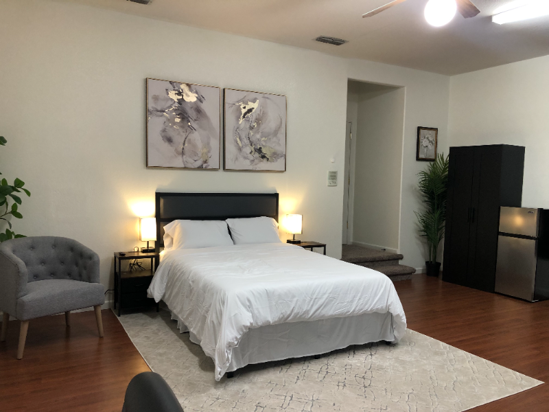 8408 Arrowroot Cir - Photo 2 of 10