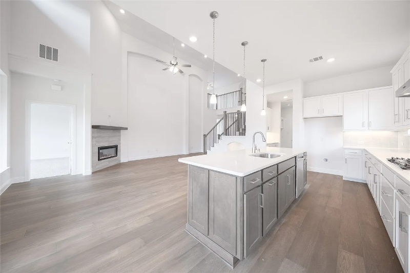 2420 Bernham Dr - Photo 4 of 20