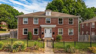 1724 W 19th St #4 - Photo 1 of 1