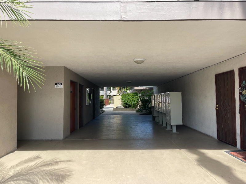 1590 W Palm Ln #41 - Photo 7 of 18