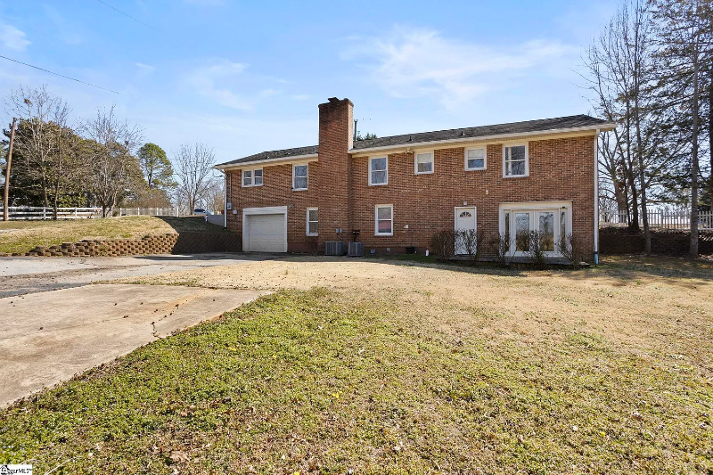 2442 Fews Bridge Rd - Photo 5 of 19