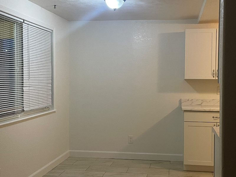 2345 Se 145th Ave - Photo 4 of 14