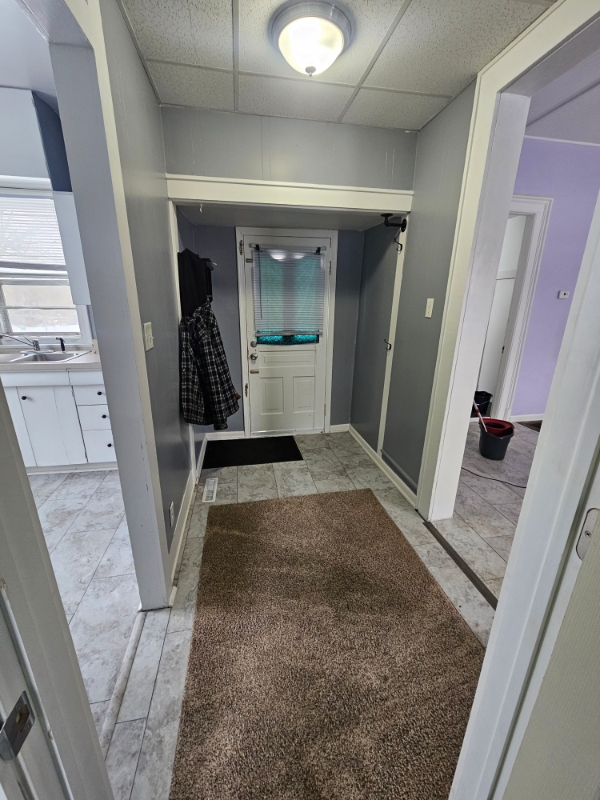 842 Capital Ave Ne #2 - Photo 2 of 12