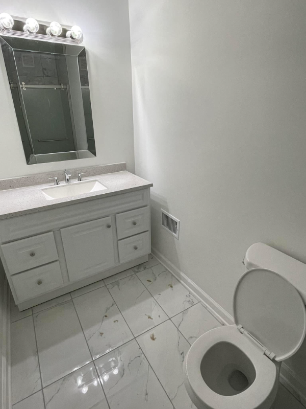 1702 1/2 Walnut St - Photo 7 of 12