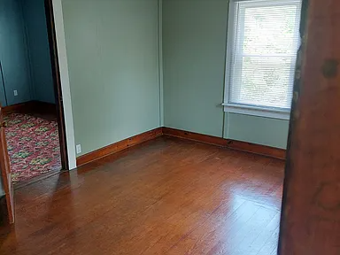 236 Clyde St - Photo 2 of 11