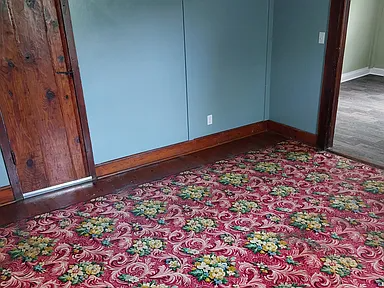 236 Clyde St - Photo 3 of 11