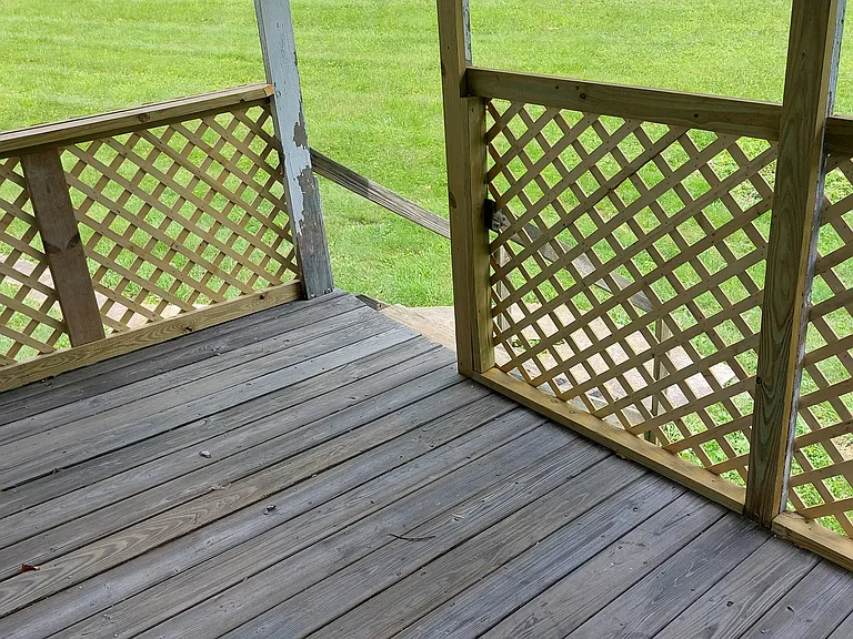 236 Clyde St - Photo 7 of 11