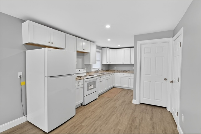 122 Brookside Ave #1 - Photo 5 of 11