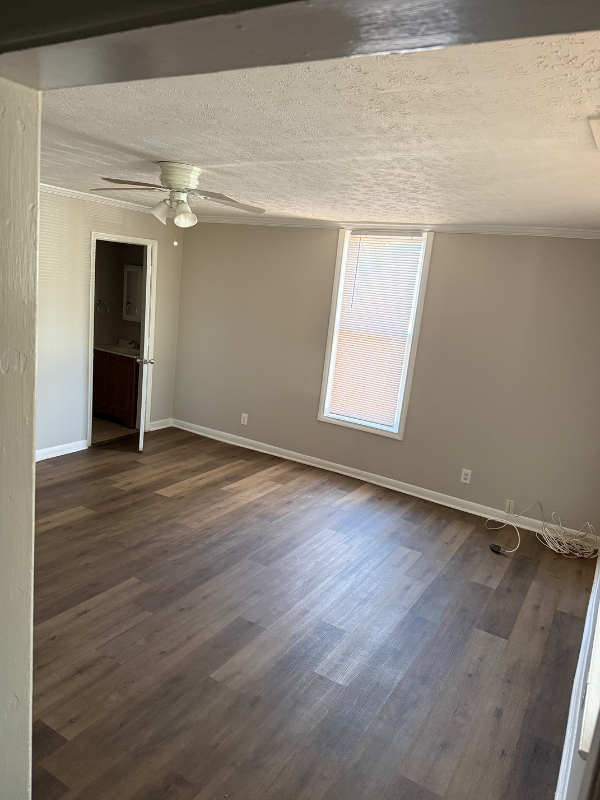 1462 Saint Michael Ave - Photo 4 of 19