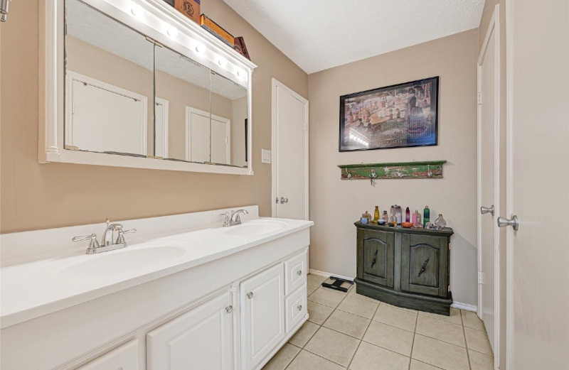 19330 Evening Glen Dr - Photo 4 of 16