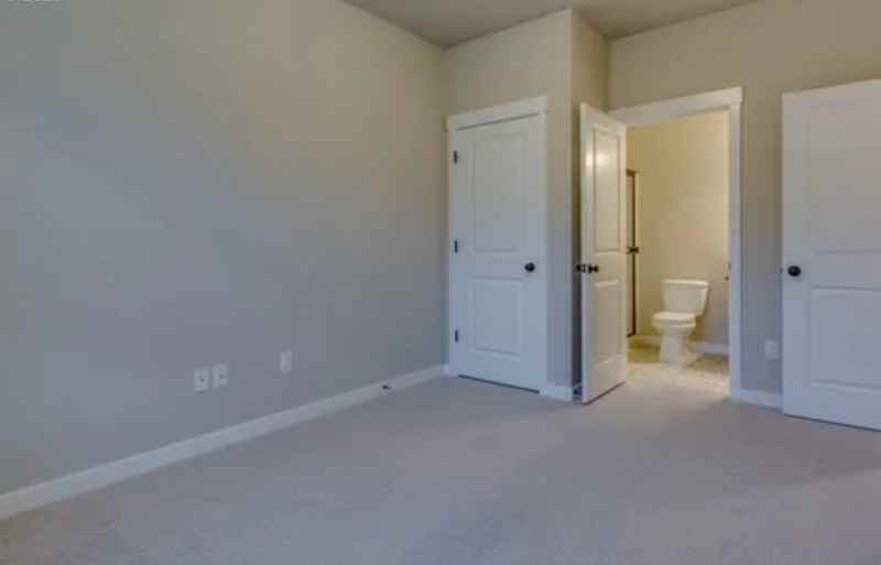 1521 Ne 15th Cir - Photo 5 of 13