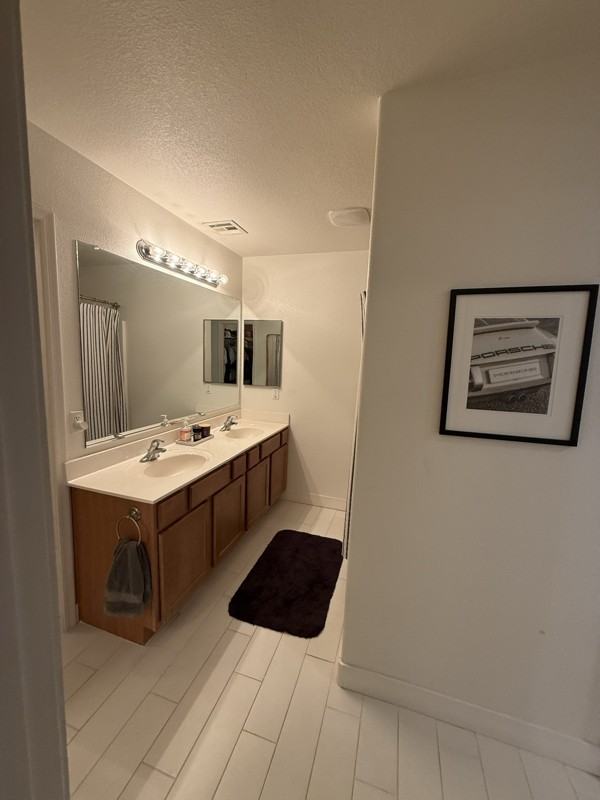 3328 W Belle Ave - Photo 5 of 20