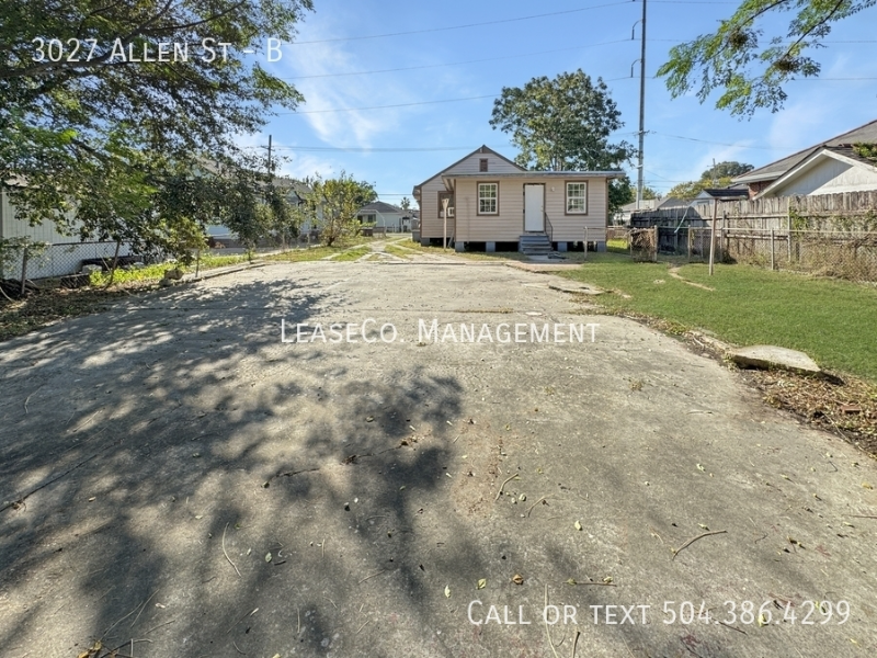 3027 Allen St #B - Photo 7 of 7