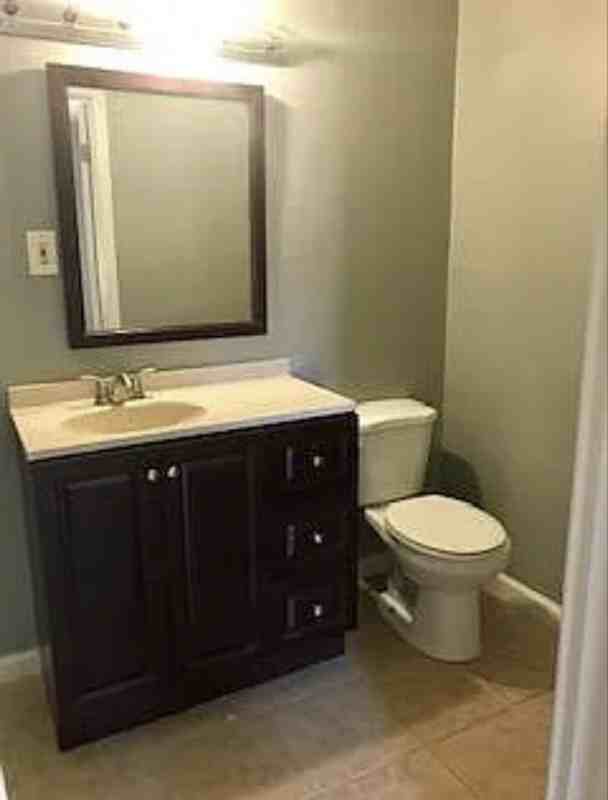 955 Deckner Ave Sw - Photo 2 of 6