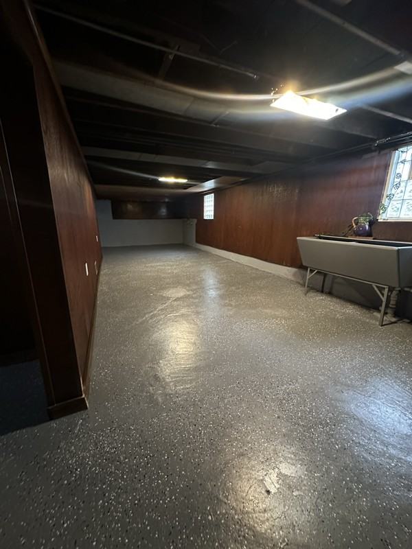 318 157th St - Photo 6 of 20